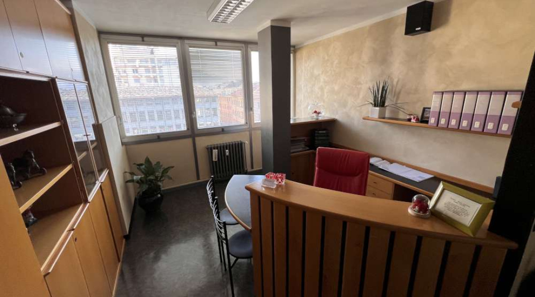 Piazza Narbonne, Aosta, 4 Stanze da Letto Stanze da Letto, ,Appartamento,Aosta Città,Piazza Narbonne,1558