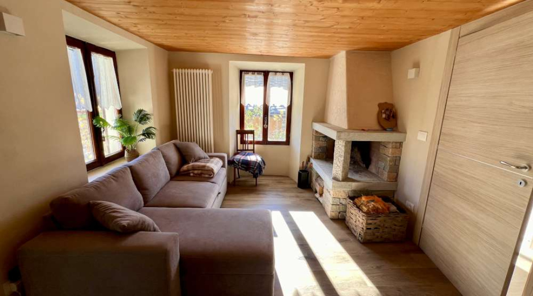 Località Bachod, Saint-Pierre, 3 Stanze da Letto Stanze da Letto, ,3 BathroomsBathrooms,Casa semindipendente,Dintorni di Aosta,Località Bachod ,1584