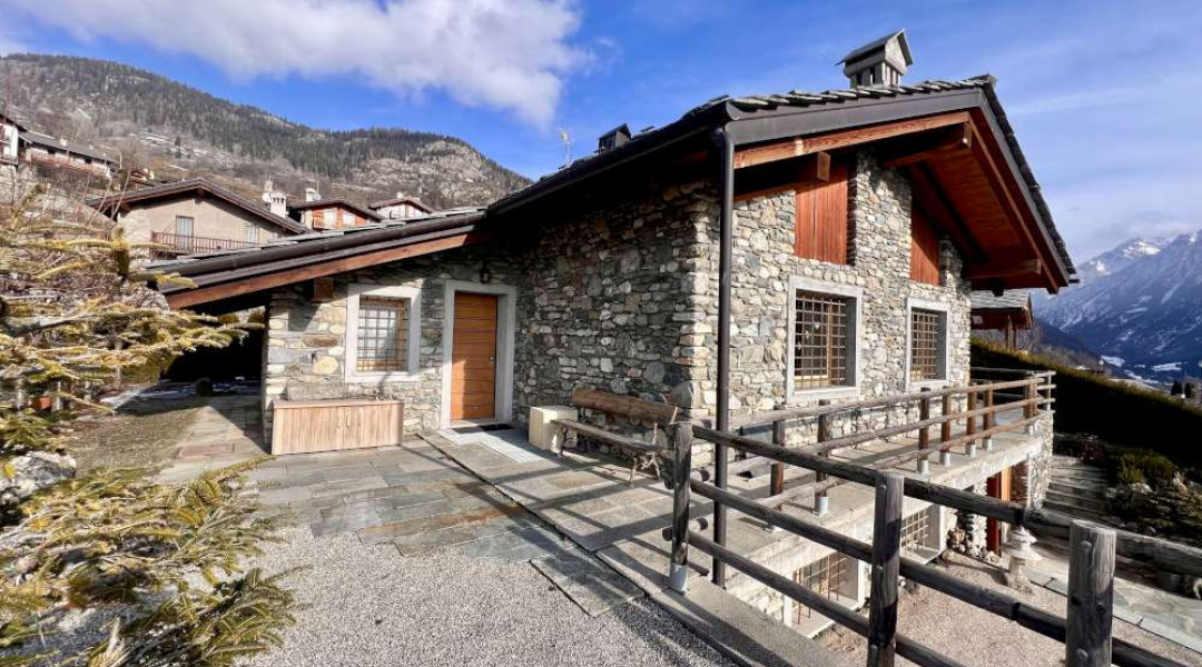 Frazione Bovie, Doues, 3 Stanze da Letto Stanze da Letto, ,2 BathroomsBathrooms,Villa,Dintorni di Aosta,Frazione Bovie ,1593 Frazione Bovie, Doues, 3 Stanze da Letto Stanze da Letto, ,2 BathroomsBathrooms,Villa,Dintorni di Aosta,Frazione Bovie ,1593