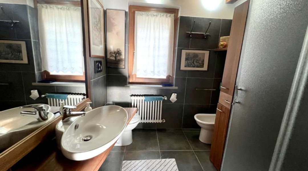 Frazione Bovie, Doues, 3 Stanze da Letto Stanze da Letto, ,2 BathroomsBathrooms,Villa,Dintorni di Aosta,Frazione Bovie ,1593 Frazione Bovie, Doues, 3 Stanze da Letto Stanze da Letto, ,2 BathroomsBathrooms,Villa,Dintorni di Aosta,Frazione Bovie ,1593