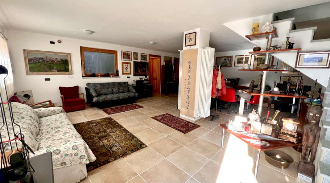 Frazione Bovie, Doues, 3 Stanze da Letto Stanze da Letto, ,2 BathroomsBathrooms,Villa,Dintorni di Aosta,Frazione Bovie ,1593 Frazione Bovie, Doues, 3 Stanze da Letto Stanze da Letto, ,2 BathroomsBathrooms,Villa,Dintorni di Aosta,Frazione Bovie ,1593