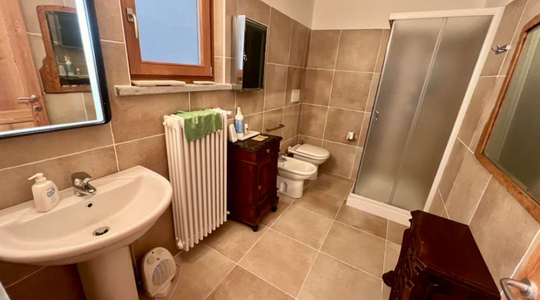 Frazione Bovie, Doues, 3 Stanze da Letto Stanze da Letto, ,2 BathroomsBathrooms,Villa,Dintorni di Aosta,Frazione Bovie ,1593 Frazione Bovie, Doues, 3 Stanze da Letto Stanze da Letto, ,2 BathroomsBathrooms,Villa,Dintorni di Aosta,Frazione Bovie ,1593