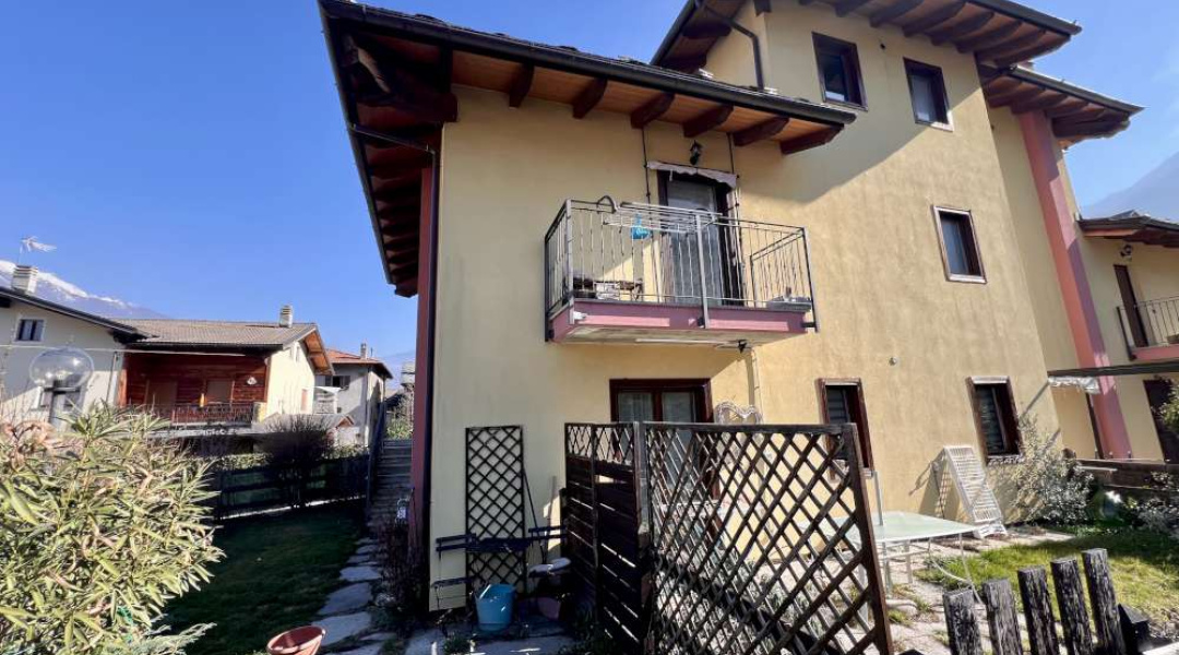 Frazione Barche, Fénis, 2 Stanze da Letto Stanze da Letto, ,2 BathroomsBathrooms,Casa semindipendente,Dintorni di Aosta,Frazione Barche,1595 Frazione Barche, Fénis, 2 Stanze da Letto Stanze da Letto, ,2 BathroomsBathrooms,Casa semindipendente,Dintorni di Aosta,Frazione Barche,1595