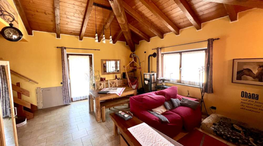 Frazione Barche, Fénis, 2 Stanze da Letto Stanze da Letto, ,2 BathroomsBathrooms,Casa semindipendente,Dintorni di Aosta,Frazione Barche,1595 Frazione Barche, Fénis, 2 Stanze da Letto Stanze da Letto, ,2 BathroomsBathrooms,Casa semindipendente,Dintorni di Aosta,Frazione Barche,1595