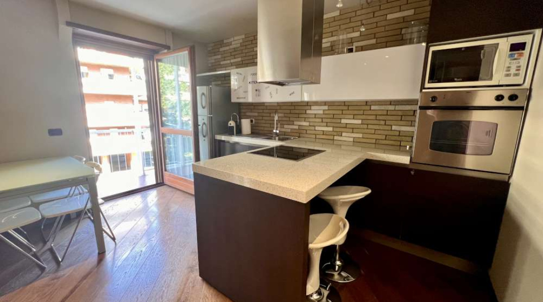 Via Saint Martin De Corléans, Aosta, 2 Stanze da Letto Stanze da Letto, ,1 BagnoBathrooms,Appartamento,Aosta Città,Via Saint Martin De Corléans ,1600