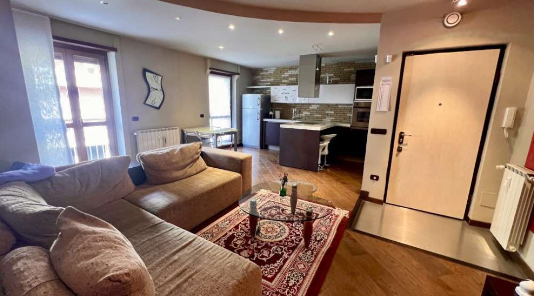 Via Saint Martin De Corléans, Aosta, 2 Stanze da Letto Stanze da Letto, ,1 BagnoBathrooms,Appartamento,Aosta Città,Via Saint Martin De Corléans ,1600