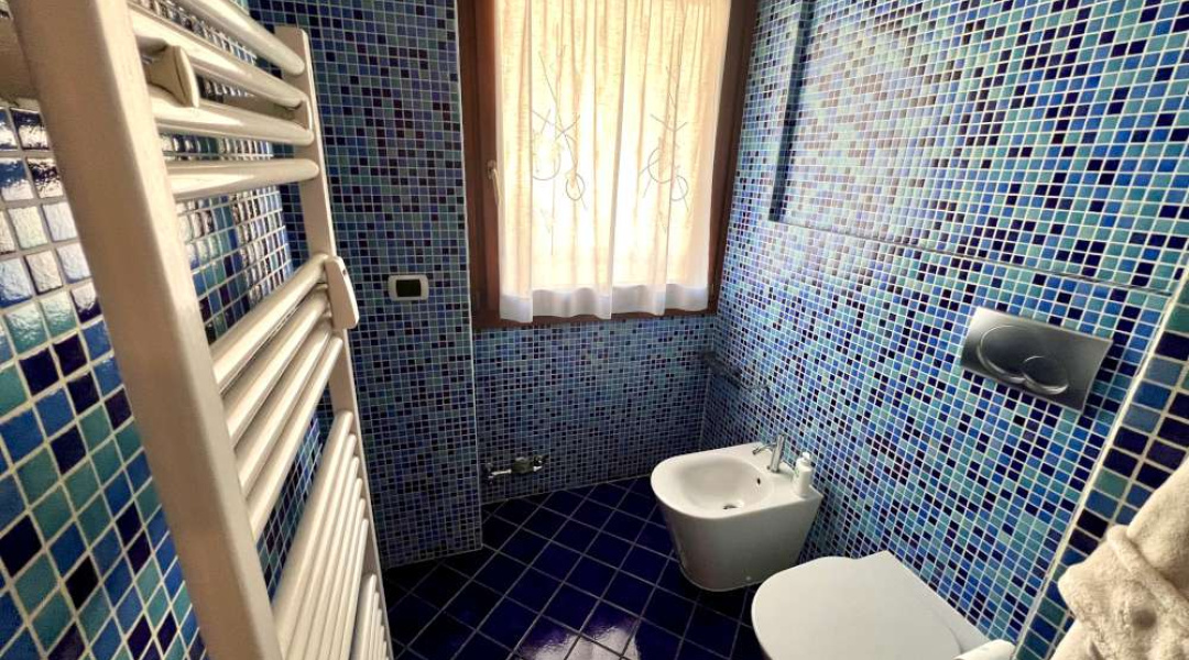 Via Saint Martin De Corléans, Aosta, 2 Stanze da Letto Stanze da Letto, ,1 BagnoBathrooms,Appartamento,Aosta Città,Via Saint Martin De Corléans ,1600