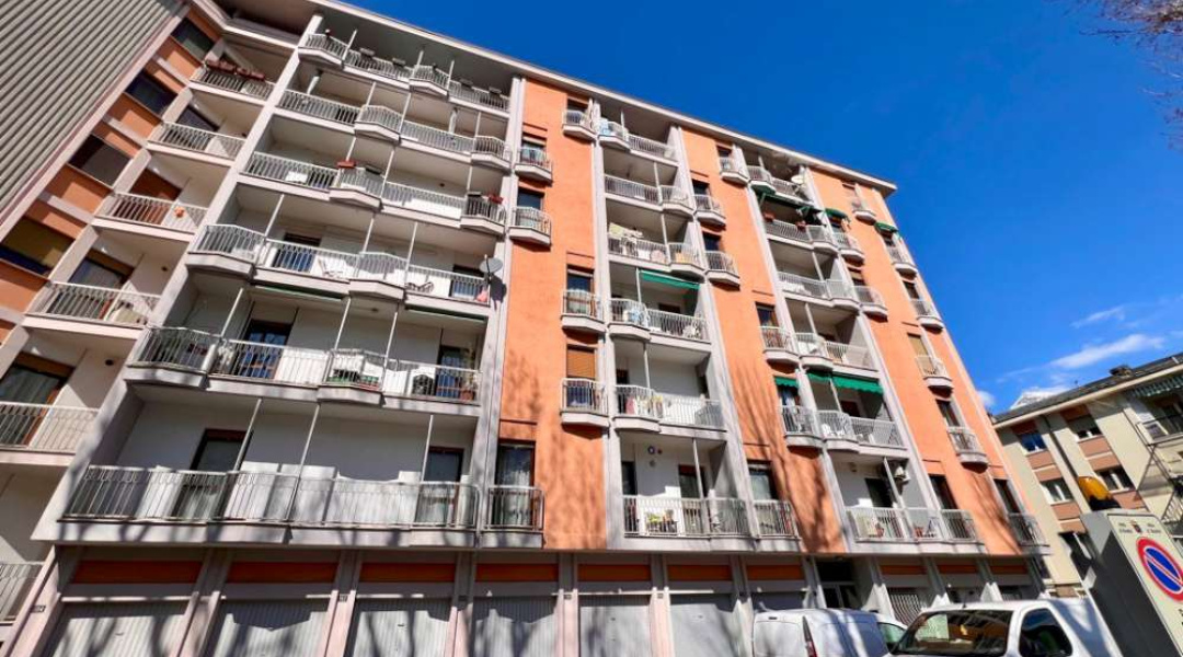 Via Saint Martin De Corléans, Aosta, 2 Stanze da Letto Stanze da Letto, ,1 BagnoBathrooms,Appartamento,Aosta Città,Via Saint Martin De Corléans ,1600