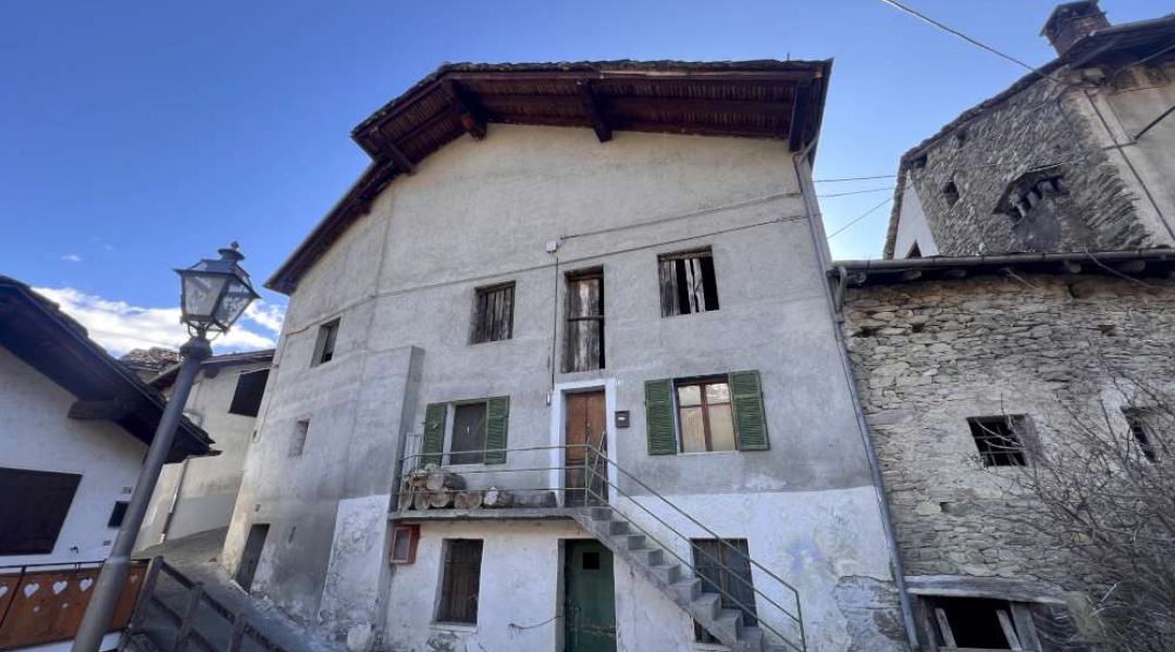 Villes Dessous, Introd, 6 Stanze da Letto Stanze da Letto, ,4 BathroomsBathrooms,Rustico,Dintorni di Aosta,Villes Dessous,1601 Villes Dessous, Introd, 6 Stanze da Letto Stanze da Letto, ,4 BathroomsBathrooms,Rustico,Dintorni di Aosta,Villes Dessous,1601