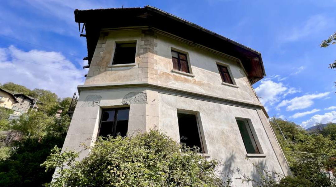 Frazione Plaisant, Nus, 3 Stanze da Letto Stanze da Letto, ,1 BagnoBathrooms,Villa,Dintorni di Aosta,Frazione Plaisant,1606