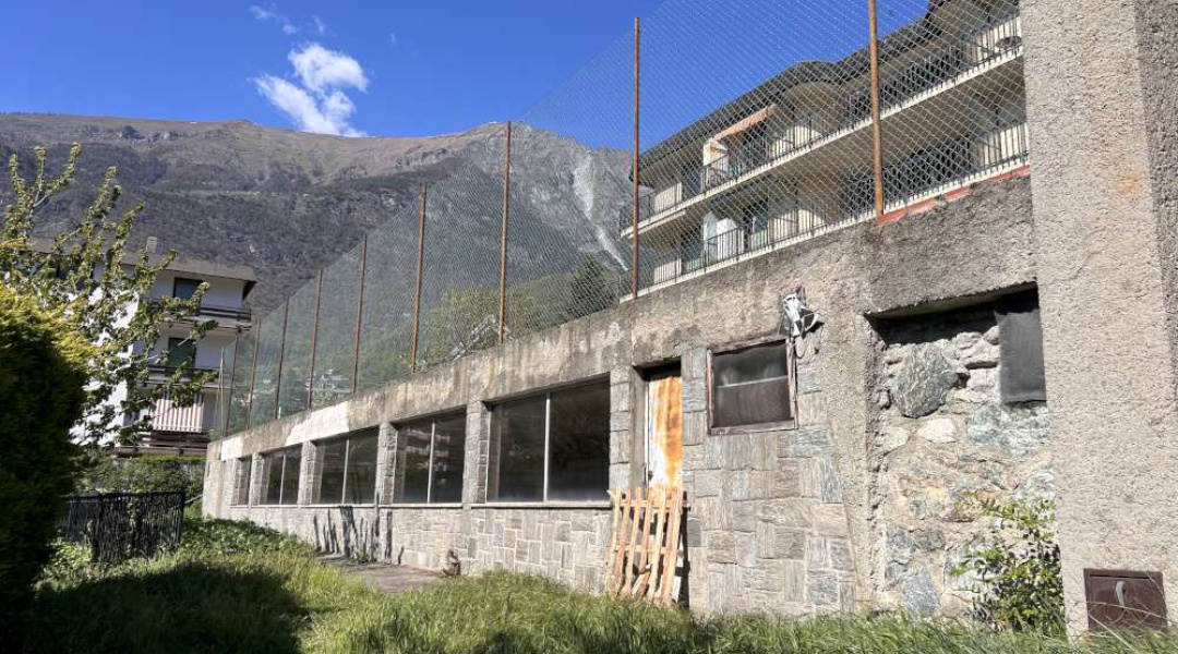 Saint-Vincent, ,Magazzino/Capannone,Dintorni di Aosta,1607