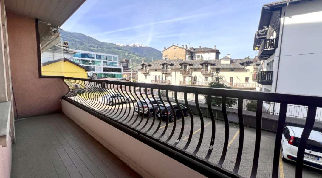 Via Carrel, Aosta, 2 Stanze da Letto Stanze da Letto, ,2 BathroomsBathrooms,Appartamento,Aosta Città,Via Carrel,1609 Via Carrel, Aosta, 2 Stanze da Letto Stanze da Letto, ,2 BathroomsBathrooms,Appartamento,Aosta Città,Via Carrel,1609