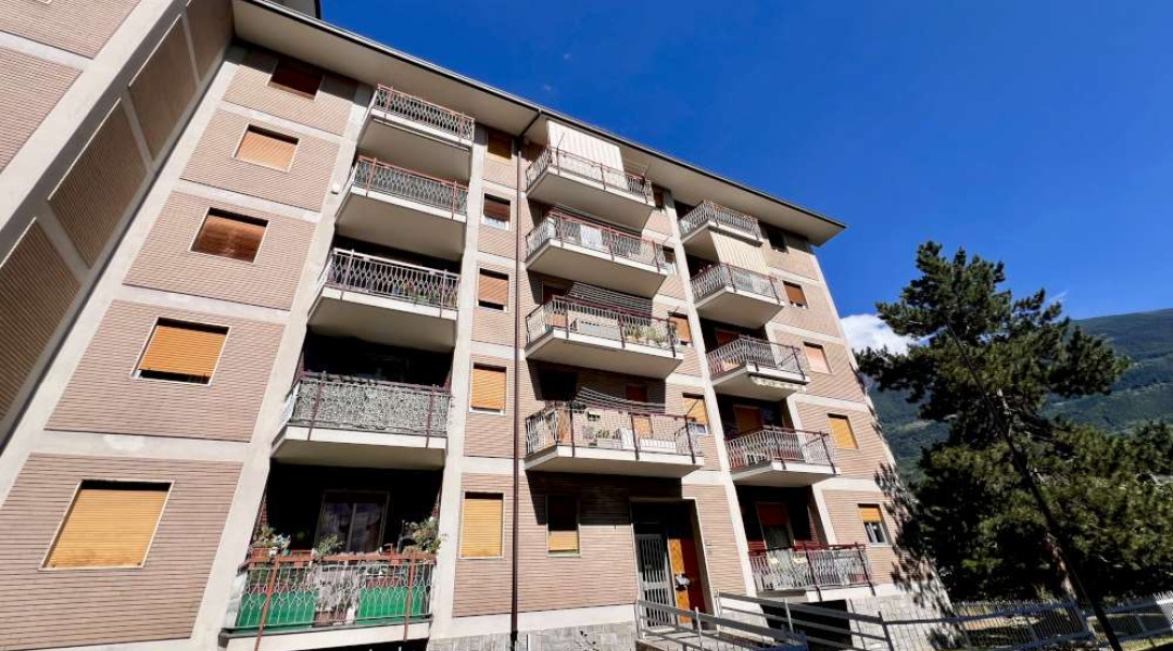 Via Chavanne, Aosta, 2 Stanze da Letto Stanze da Letto, 0 ,1 BagnoBathrooms,Appartamento,Aosta Città,Via Chavanne,0,1618 Via Chavanne, Aosta, 2 Stanze da Letto Stanze da Letto, 0 ,1 BagnoBathrooms,Appartamento,Aosta Città,Via Chavanne,0,1618